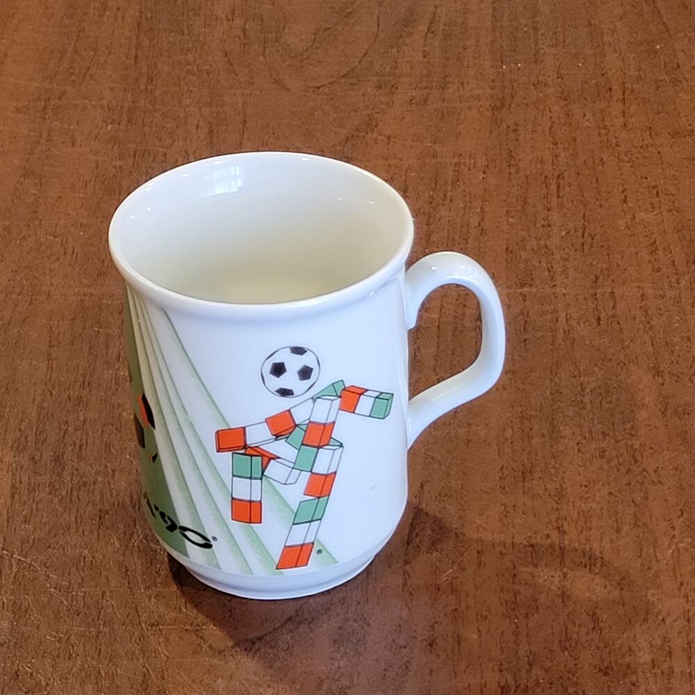 Vintage Royal Dux Czechoslovakia Ciao ITALY '90 WORLD Mug